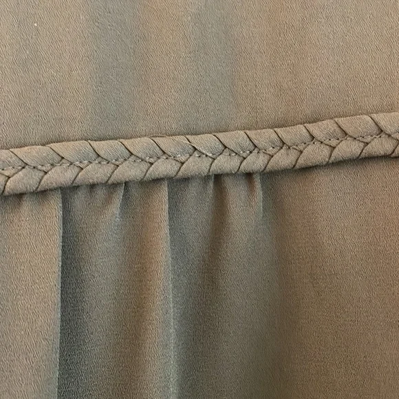 NWOT Banana Republic olive blouse - Picture 4 of 6